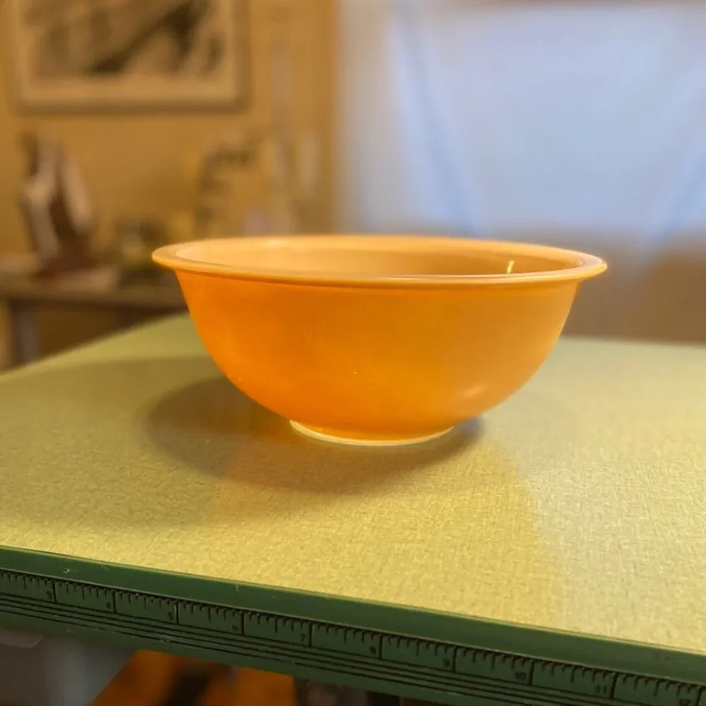Ten Inch Glass Pyrex Peach Big Mixing Bowl